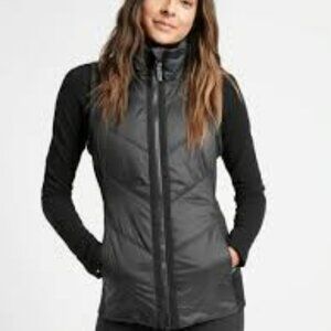 Athleta Rockridge Primaloft Vest, Size Medium, BLACK